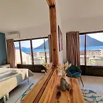 Australia * Myrties